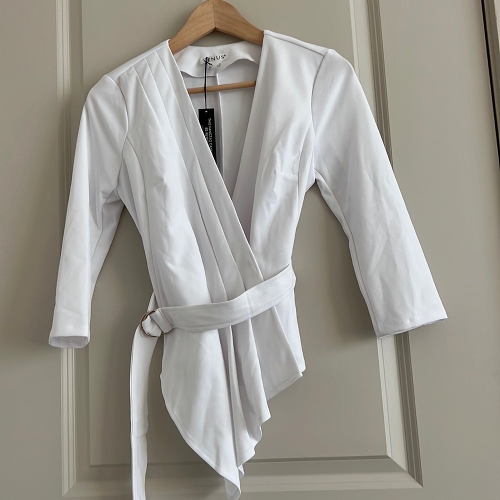 Women’s Venus blouse ( never worn )